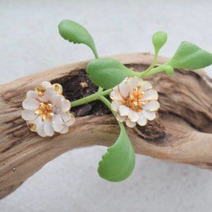 Vintage 70's Clip On Flower Earrings